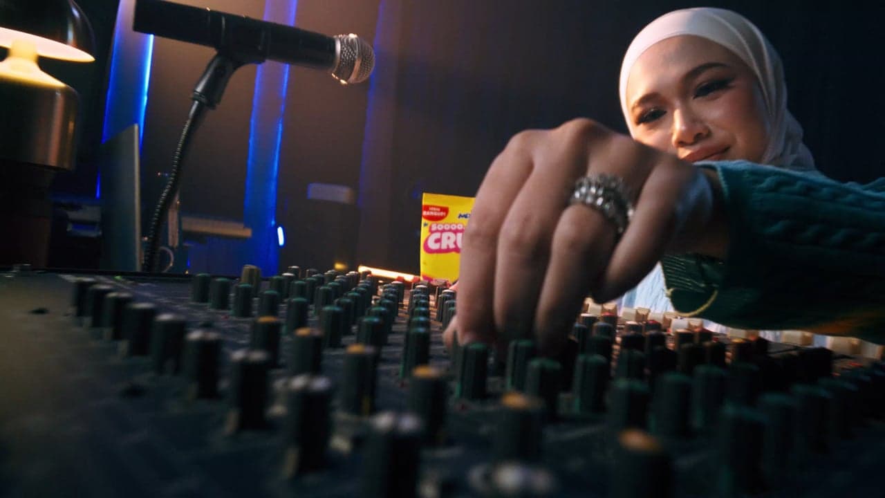 Mamee — Mamee x Iman Troye